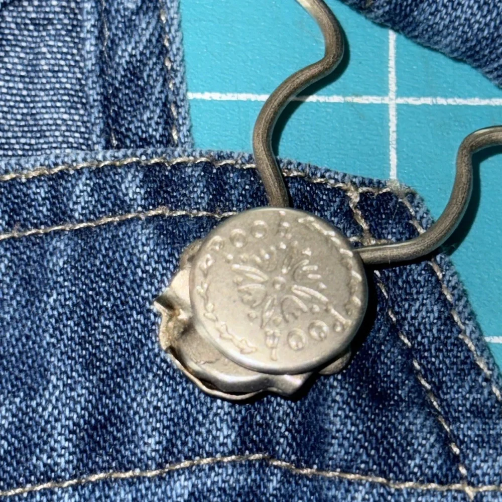 Pooh Vintage Denim Overall Shorts Cargo Pockets With Tigger Embroidered Size 18